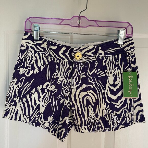 Lilly Pulitzer Navy and White Entourage Zebra print 5" Callahan Shorts - Picture 1 of 5